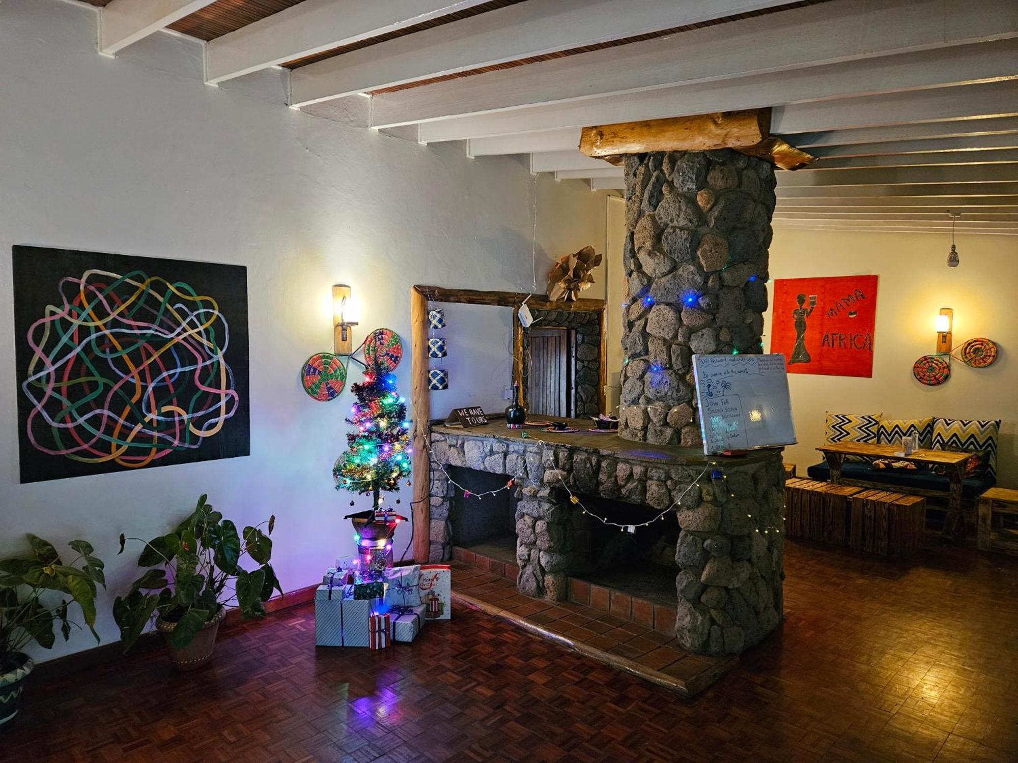 Mad Vervet Nairobi Backpackers Hostel Экстерьер фото